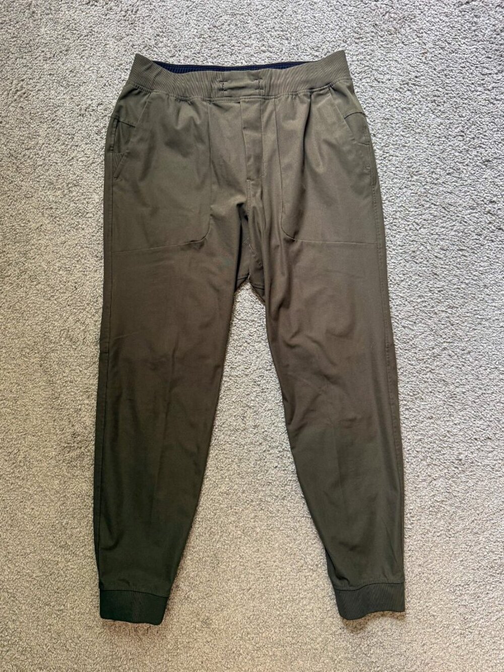 USED Lululemon Intent Jogger L